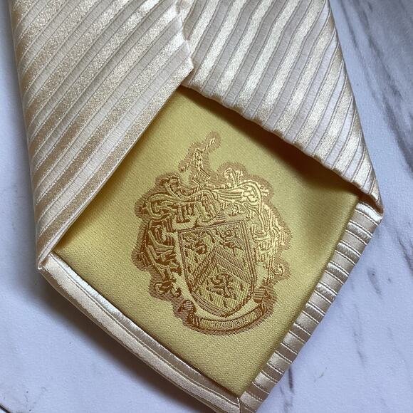 Donald Trump Men's Repp Tie Gold Vintage Signature Collection, Ultra MAGA USA - Picture 3 of 7